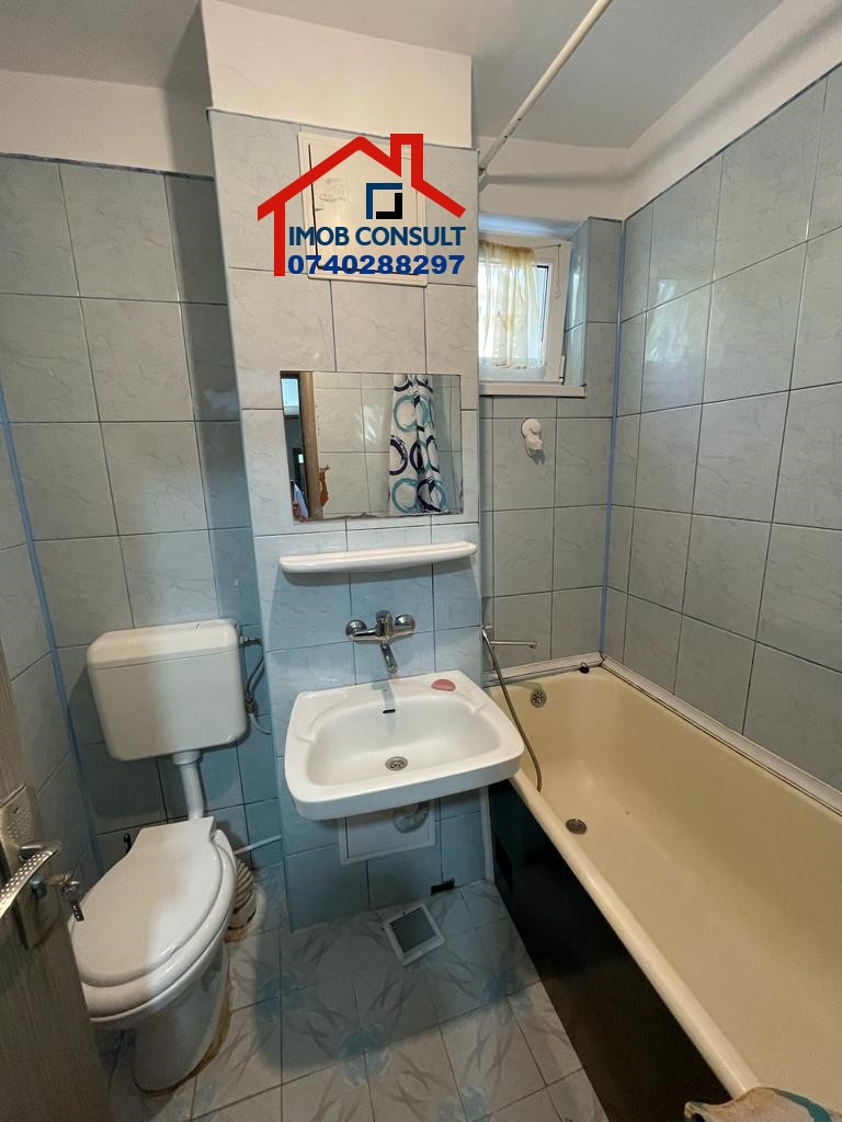 e2b8f14a-d379-4990-af70-c7dffd2f2771