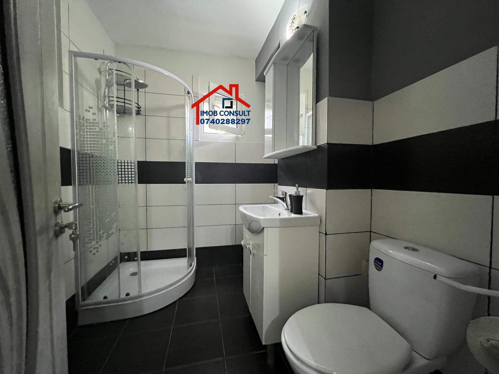 19ddbc41-7bc3-4a05-ad6f-12ef966ca4a6