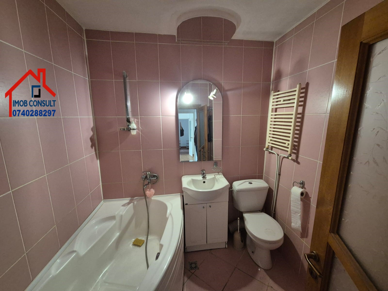 8a440c18-6ee0-4e2c-9619-96555205cd21