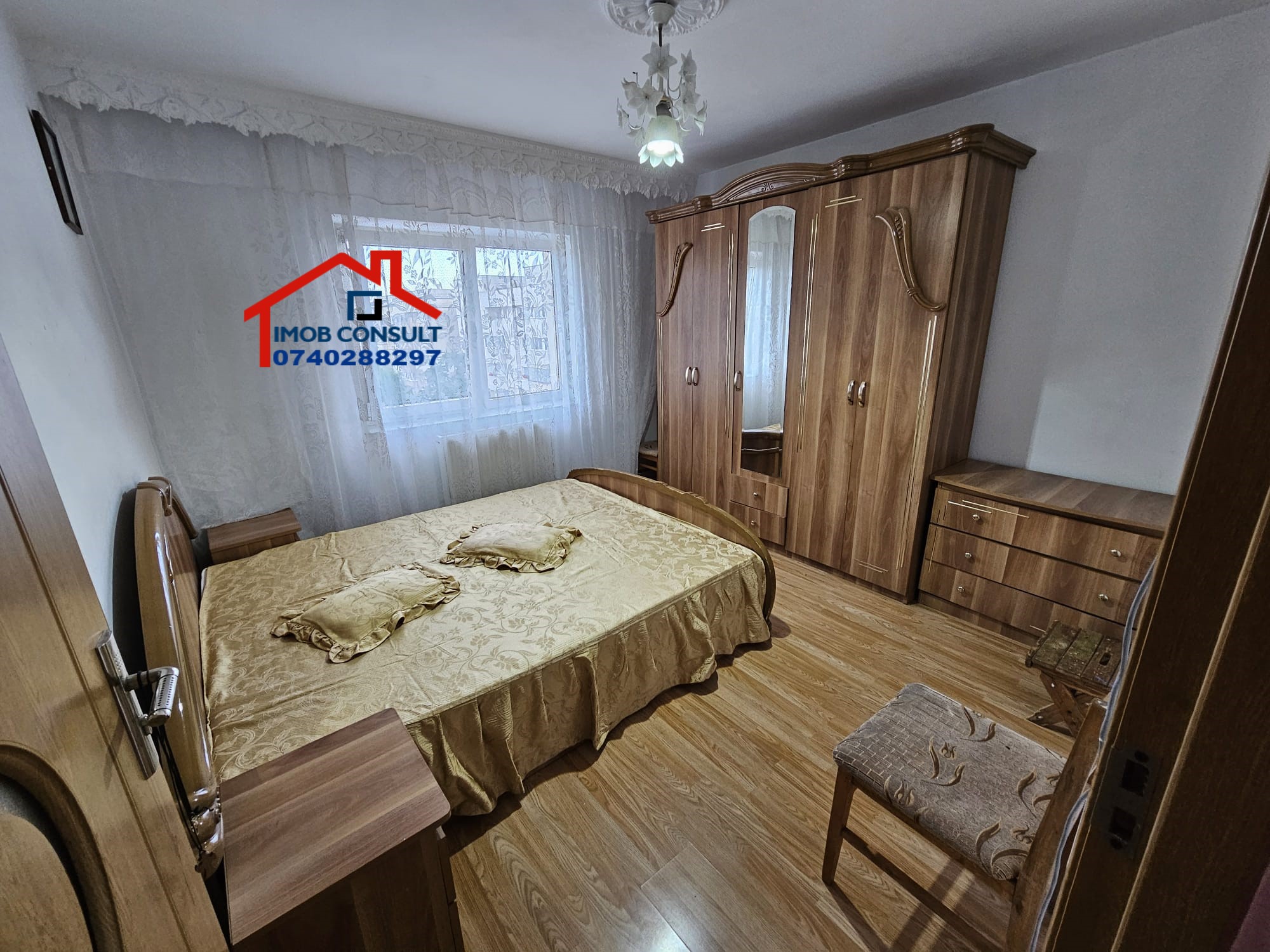 0fc33566-de64-4f80-b1a1-dae34d1ee79e