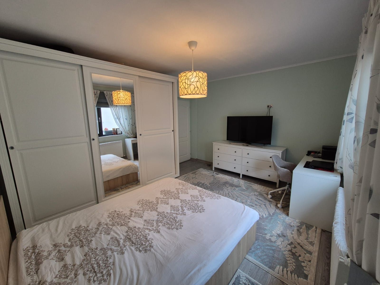 25dc19dc-fe41-4d96-9170-fb158e296526