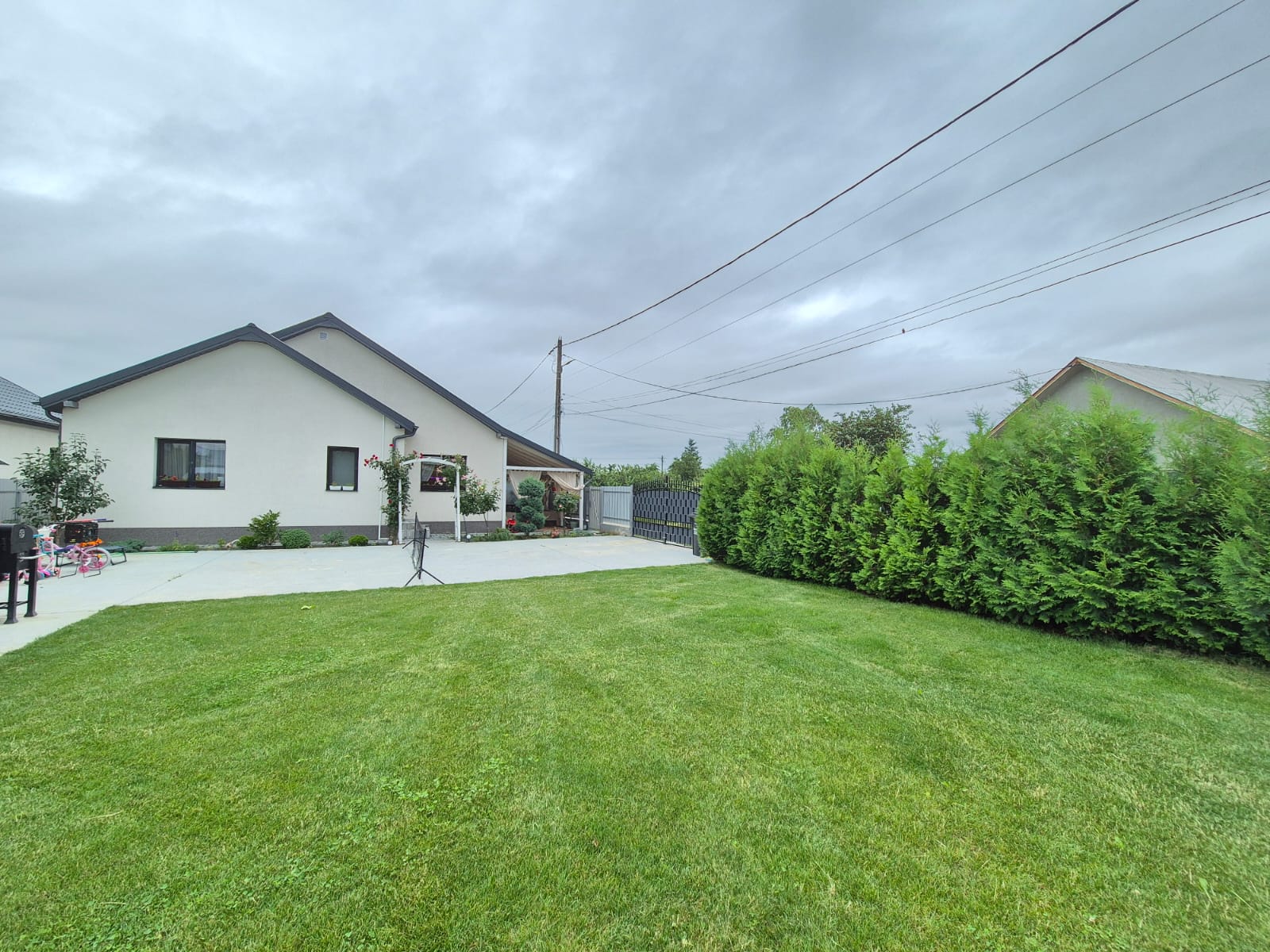 3a7ff040-51cb-444c-be14-653be912afa3