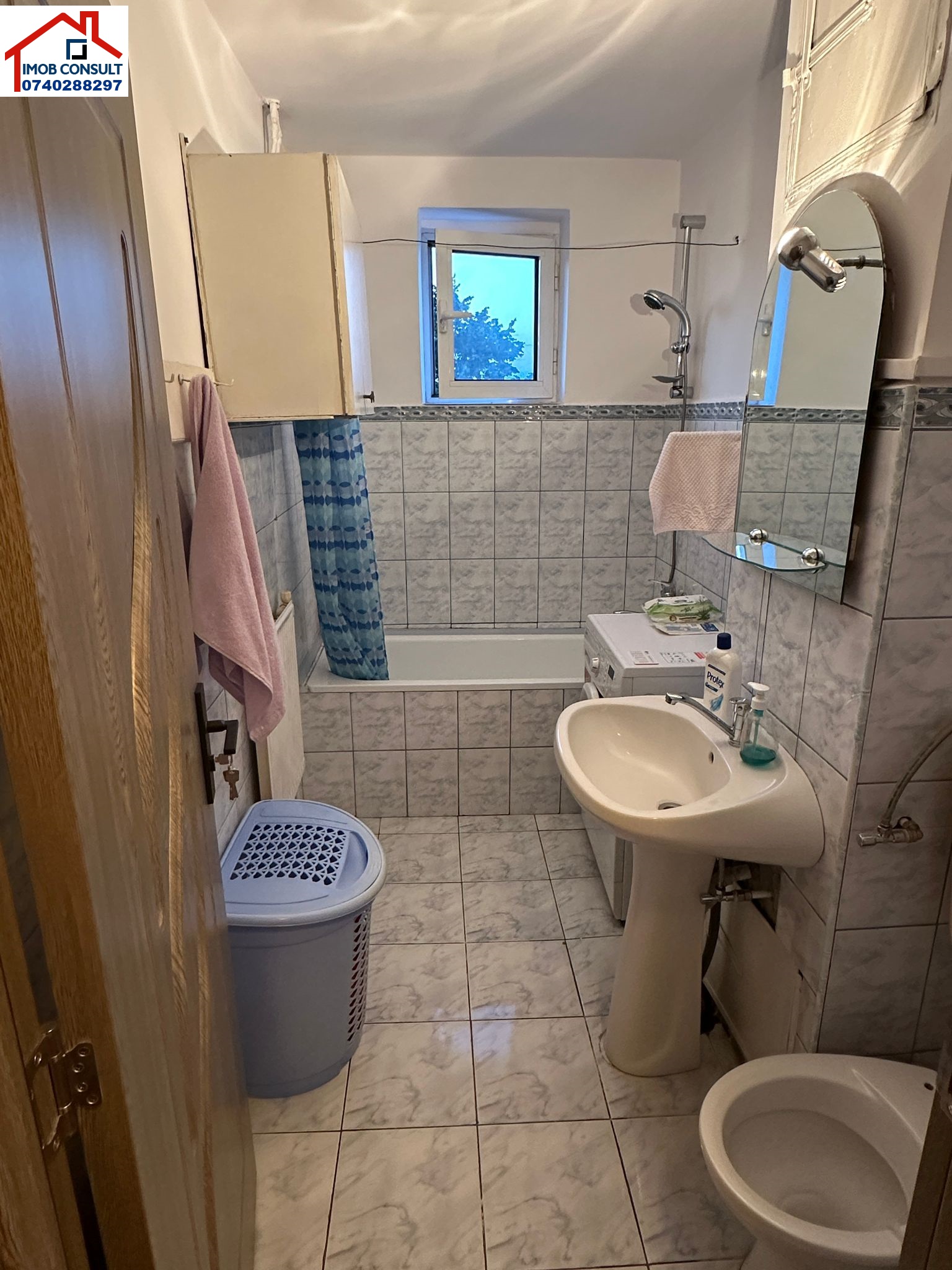 a2b46d9a-4cf4-49ed-b41a-8106c3902248