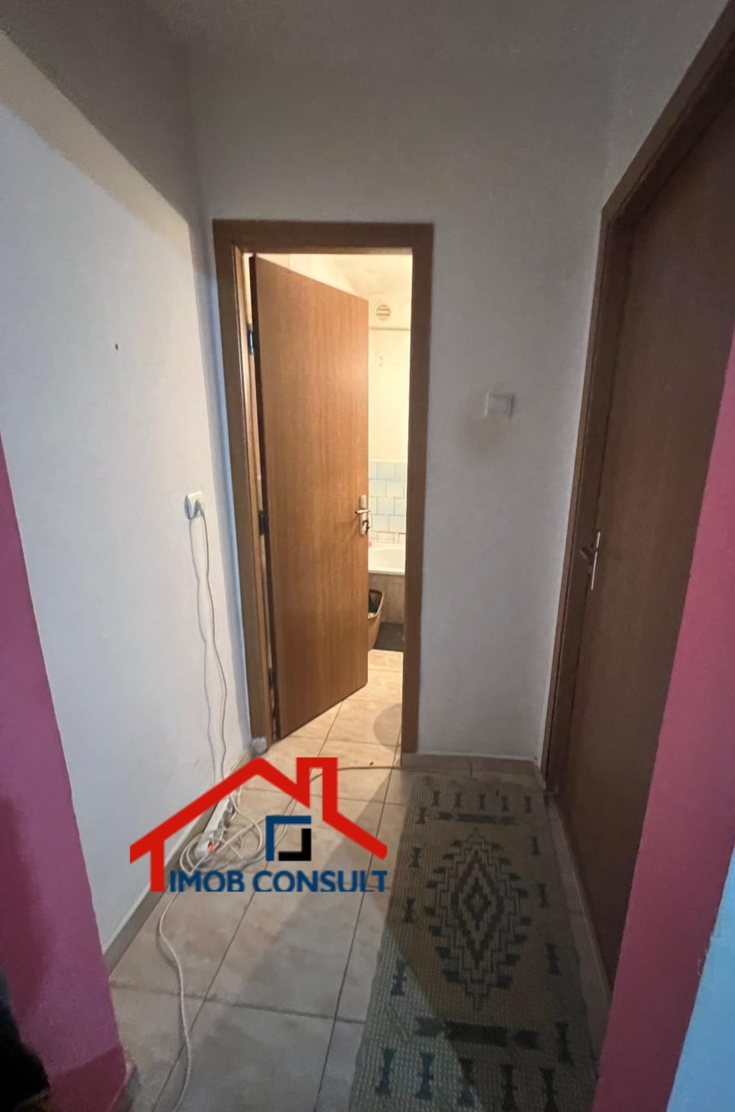 ab4a44e4-96e9-4056-96f5-e763b73fccf0